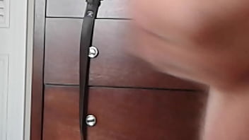 Peter jerks off a quick load