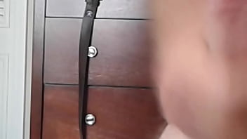 Peter jerks off a quick load