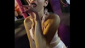 Bonjour vous envie de caresser ce petit minou