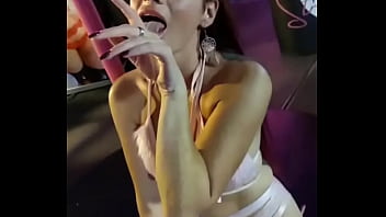 Bonjour vous envie de caresser ce petit minou