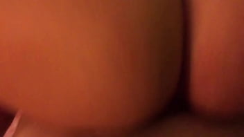 Filha do chefe sentando no pau duro