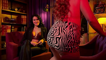 Safadas no podcast quente e úmido com os lançamentos do mês de novembro com natasha fiore e bia hot