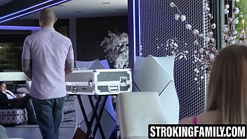 Adorable teen gets facial from stepdadâs crazy eruption