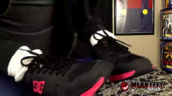 Nerdy cassandra cain wants to show her new looks