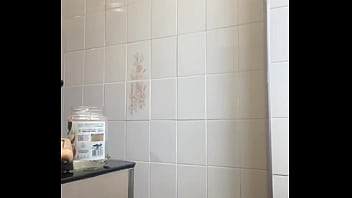 Eu estou na live e abri meu zíper pra mostra o quanto eu tô querendo dar