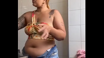 Eu estou na live e abri meu zíper pra mostra o quanto eu tô querendo dar