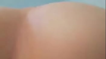 Minha amiga sentando gostoso