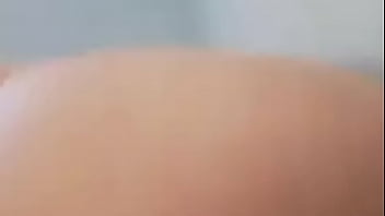 Minha amiga sentando gostoso