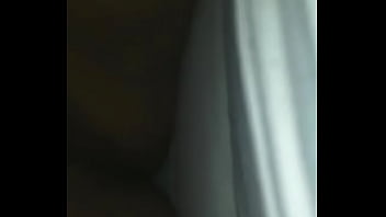 Mojandome mientras me tocó