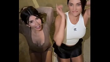 Que harías en esta situación si fernandalarax y yo estamos asi contigo