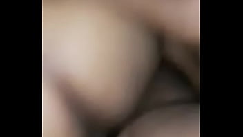 Gostosa de quatro me dando gostoso gozou gostoso junto comigo e sujou minha cama