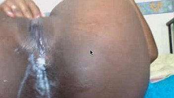 Web cam model cums with anal