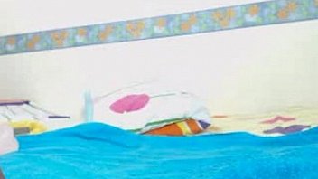 Web cam model cums with anal