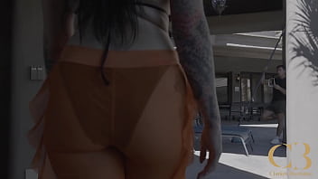 Nacke pays with ass dialogue trailer