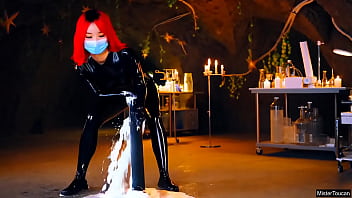 Stroke to the techno flow