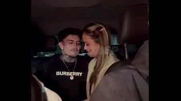 Conheci um gato roludo no pagode levei ele embora chupei no carro enquanto corno dirigia e dei gostoso no quarto completo no red