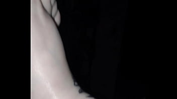 Pés branquinhos amador fetiches podolatria