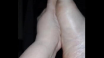 Pés Branquinhos Amador Fetiches Podolatria thumbnail