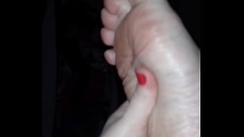 Pés branquinhos amador fetiches podolatria Pés branquinhos amador fetiches podolatria