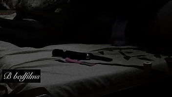 Night cums quickie with the house maid