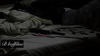 Night cums quickie with the house maid