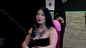 Morena Gostosa E Tatuada Most Seus Gndes Peitos No Jogo Do "eu Nunca" Logo Após Falar Que Estnhou O Grelo Da Amiga E O Que Fez No Sexo Kalyca Watch Sheer Red thumbnail