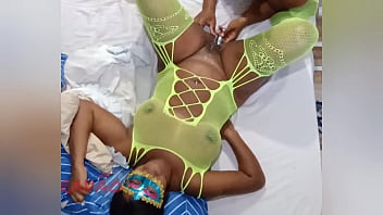 Puta gozando no oral