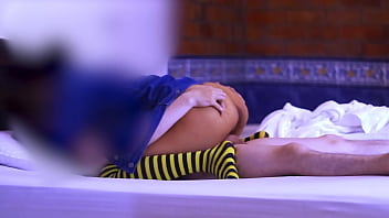 Madrastra y el compañero de su herm