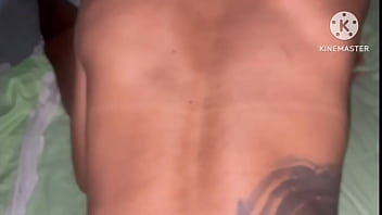 Sentando gostoso no corninho