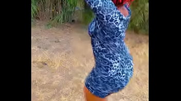 Horny girl shows her ass ready to rock