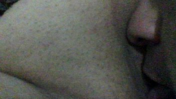 Chupando minha buceta