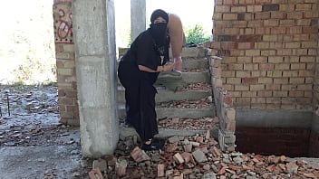 German expat has kinky sex with arab mistress in public