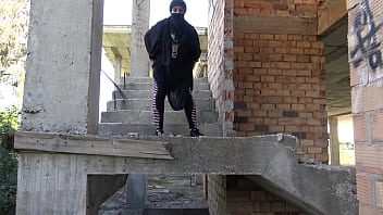 German expat has kinky sex with arab mistress in public