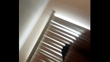 Le encanta ensartarse sola