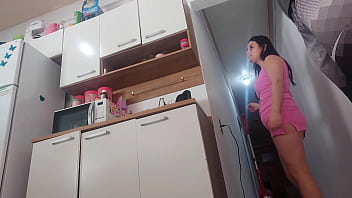 Sexo arriscado com amigo do meu marido