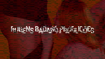 Loira safada faz dupla penetração com os vizinhos