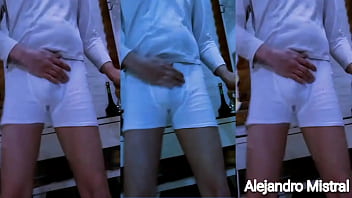 Amateur Se Exita Con Las Trusas De Nylon thumbnail