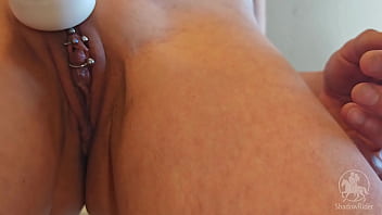 Ein freund mit batterien a boyfriend on batteries