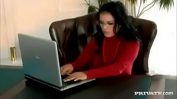 Jasmine black makes hot blonde lapidoptera squirt