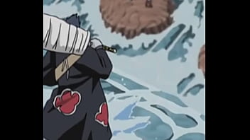 Tenten geme para membro da akatsuki ao ver sua grossura