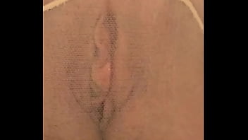 Zoom sur ma petite chatte