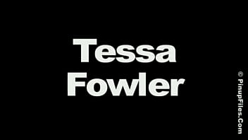 Tessafowler webcam03 staywarm promo mobileready 2