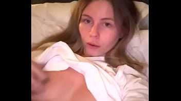 Was supposed to get an early night for my 6am flight i’ll just be running on 4 hours sleep again