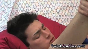 Hot Free Gay Emo Porn The Way Their Munches Dance And The Way Their thumbnail