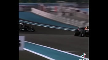 Ele Foi Fudido E Tomou Um Cacete thumbnail