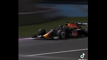 Ele foi fudido e tomou um cacete