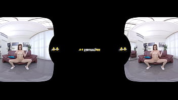 Antonia sainz is caught peeing her pants in vr porn scene