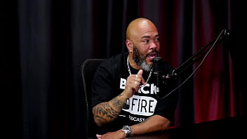 Gosta de apanhar de mulher bonita fez uma cena de xixi não teve estômago para um fetiche e o cu rainbow witch & madame agatha watch sheer red