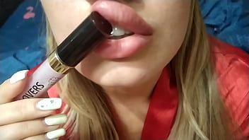 I Smear My Lips With Lipstick Suck A Dick And Cum On My Lips thumbnail