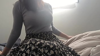 男の人の視線を集めるぴちぴちニット着て朝からむらむら解消する変態巨乳女子 男の人の視線を集めるぴちぴちニット着て朝からむらむら解消する変態巨乳女子